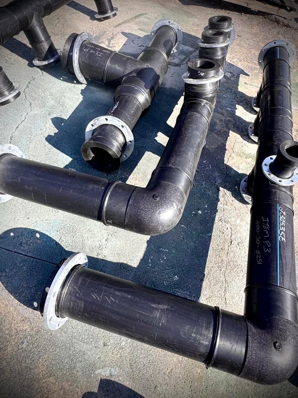 HDPE piping installation components for mining operation