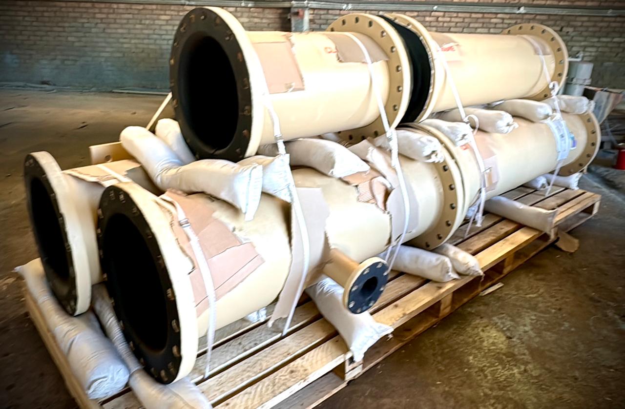 AU custom rubber compound lining applied to steel pipe